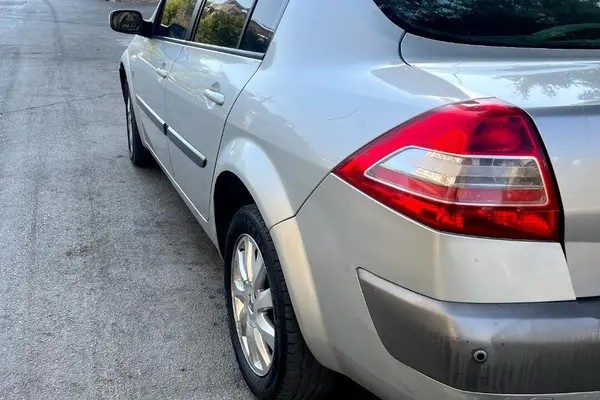 رنو، مگان (وارداتی)