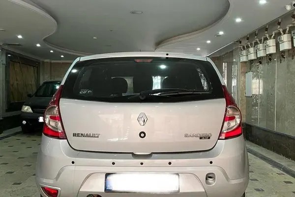 رنو، ساندرو