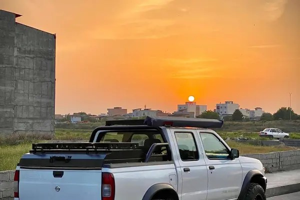 نیسان، پیکاپ دو کابین