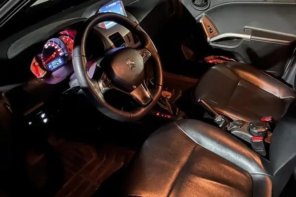 کوییک، R پلاس