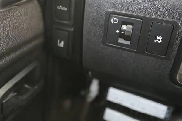 زامیاد، وانت نیسان