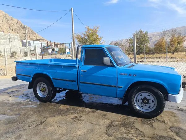 زامیاد، وانت نیسان