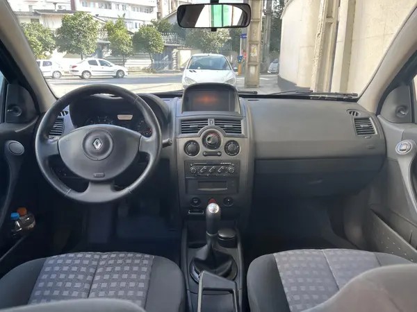 رنو، مگان (وارداتی)