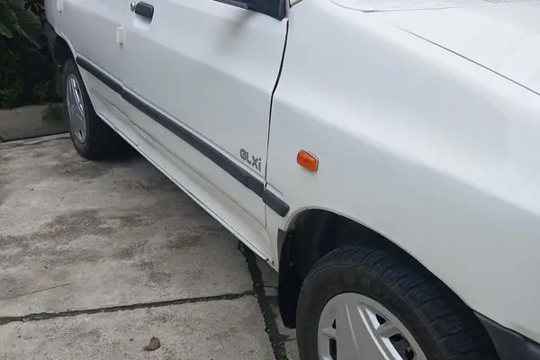 پراید، صندوق دار