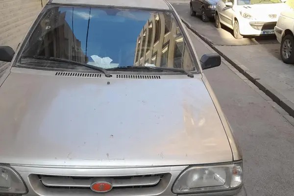 پراید، صندوق دار