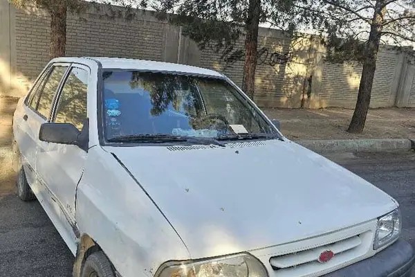 پراید، صندوق دار