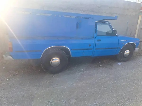 زامیاد، وانت نیسان