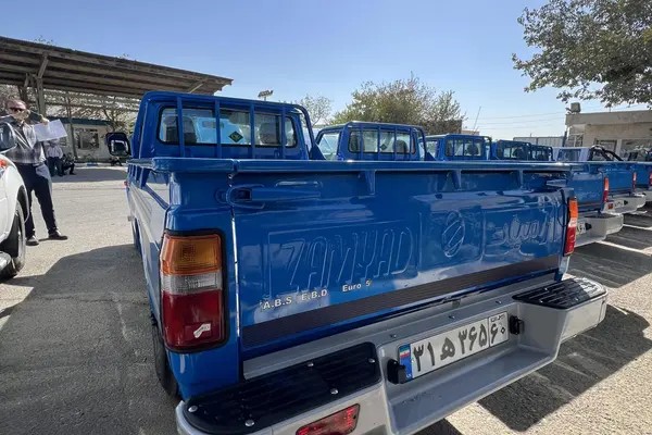 زامیاد، وانت نیسان