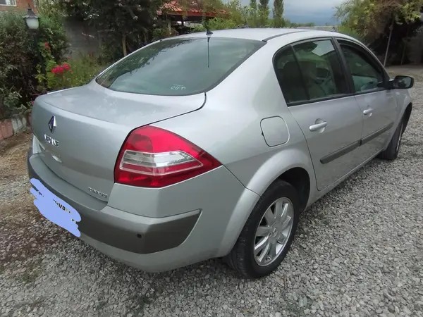 رنو، مگان (مونتاژ)