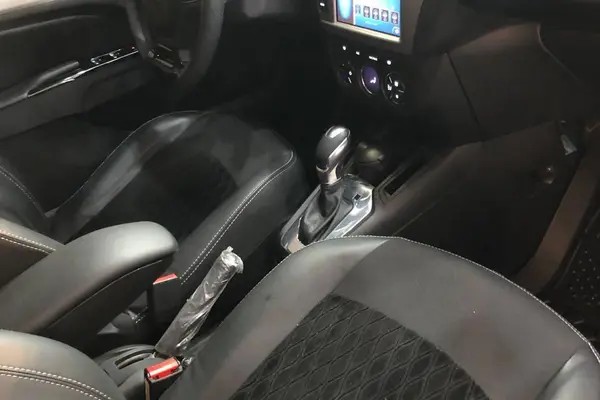 تارا، اتوماتیک V4