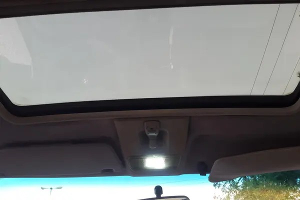 اپل، آسترا سدان