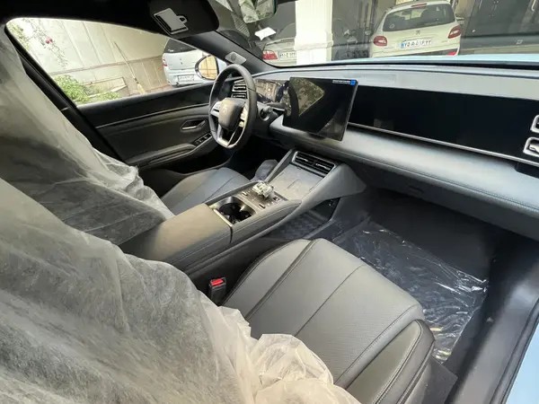 بی وای دی، چین L