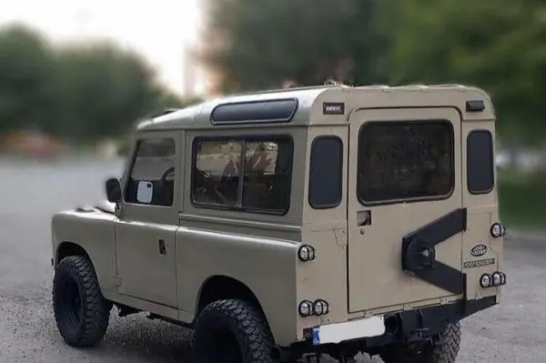 پاژن، دو در