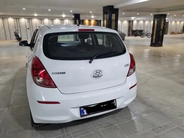 هیوندای، i20