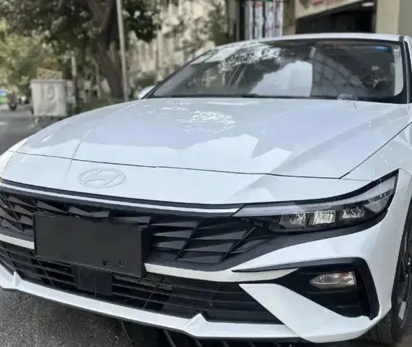 هیوندای، النترا