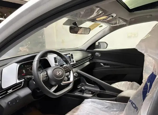 هیوندای، النترا