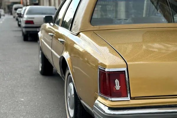 کادیلاک، سویل(مونتاژ)