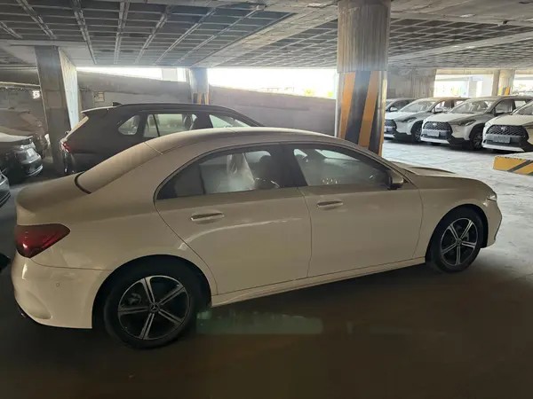 بنز، کلاس A سدان