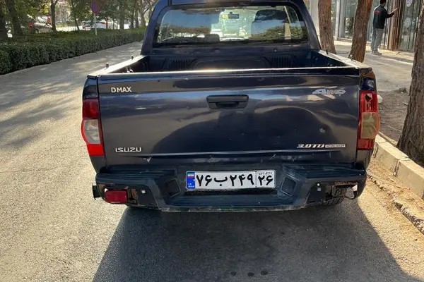 ایسوزو، دی مکس