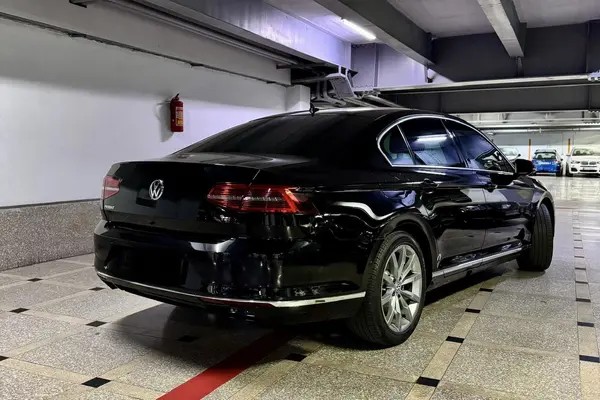 فولکس، پاسات