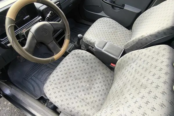 پراید، صندوق دار