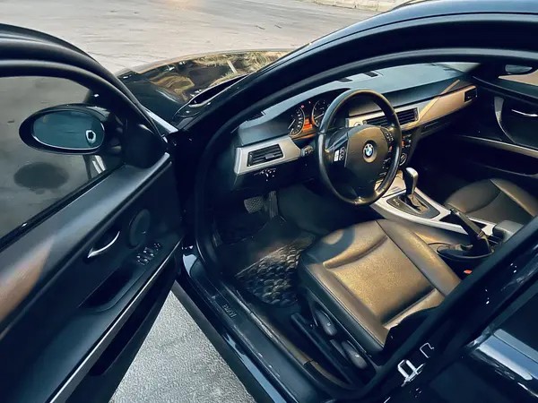 ب ام و، سری 3 سدان