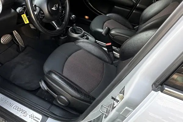 مینی، کانتری من