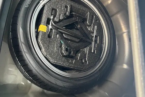 هیوندای، النترا