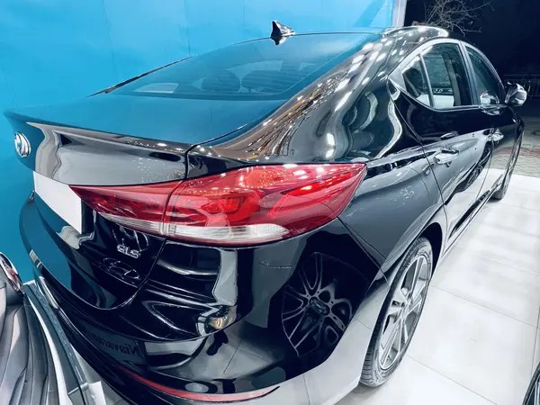 هیوندای، النترا