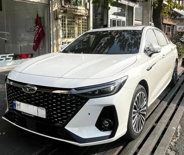 فونیکس، آریزو 8 (Z8)