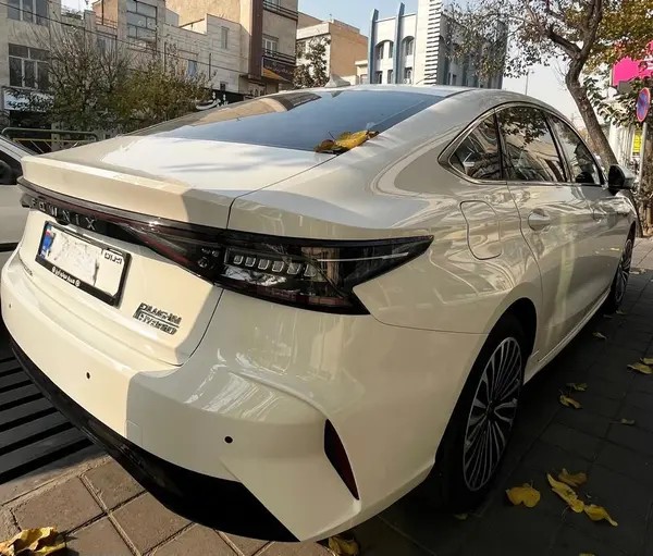 فونیکس، آریزو 8 (Z8)