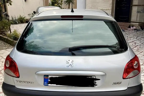 پژو، 206