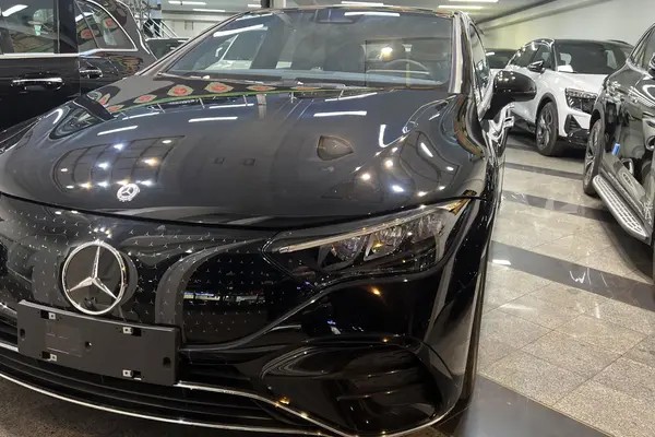 بنز، EQE Sedan