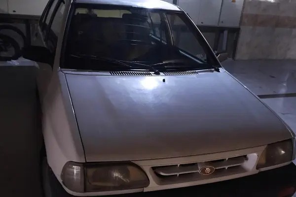 پراید، صندوق دار