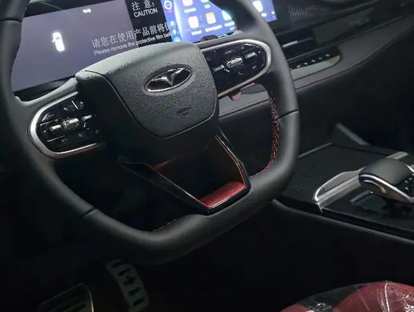 فونیکس، آریزو 6 جی تی (Z6 GT)