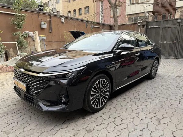 فونیکس، آریزو 8 (Z8)