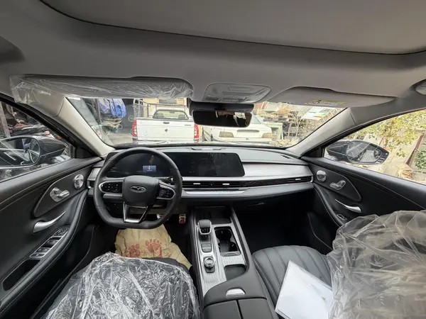 فونیکس، آریزو 8 (Z8)