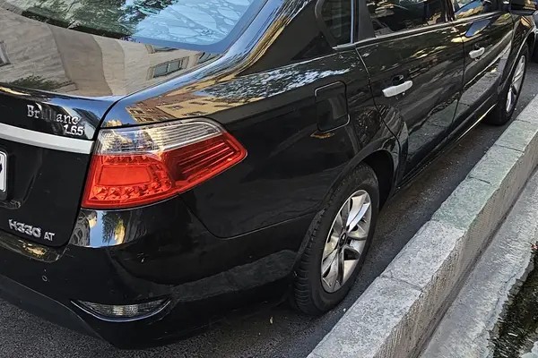 برلیانس، H330