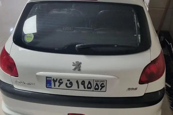 پژو، 206
