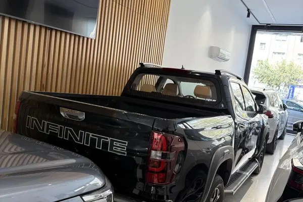 اینفینیت، اکسپلورر