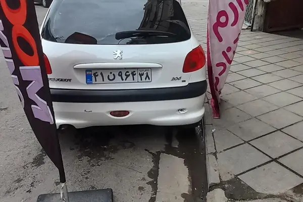 پژو، 206