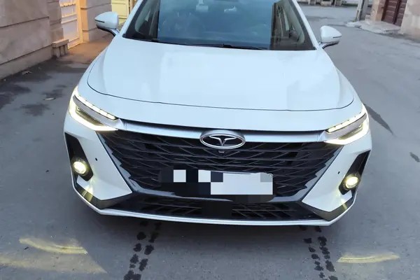 فونیکس، آریزو 8 (Z8)