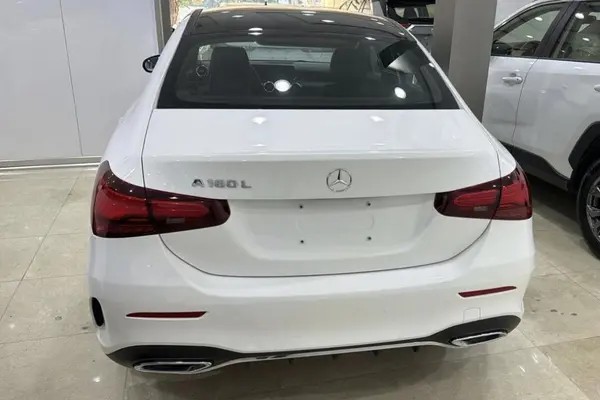 بنز، کلاس A سدان