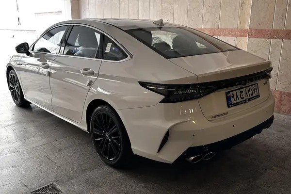 فونیکس، آریزو 8 (Z8)