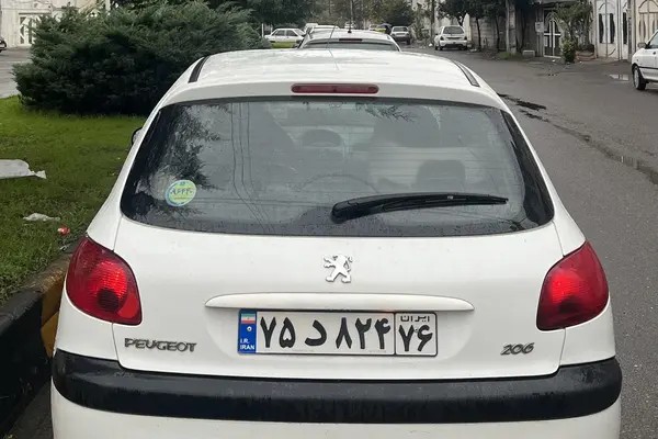 پژو، 206