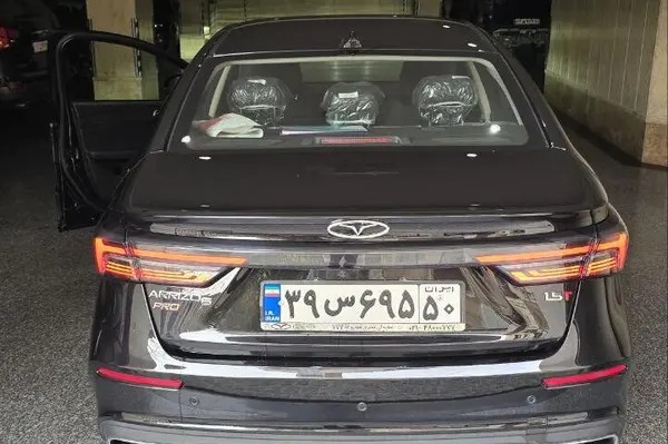 فونیکس، آریزو 6 پرو