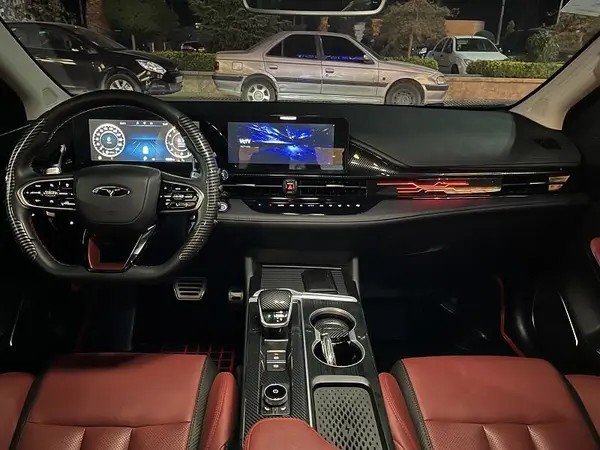 فونیکس، آریزو 6 جی تی (Z6 GT)