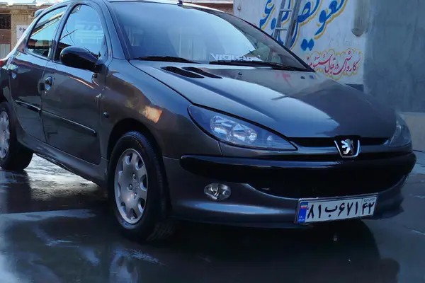 پژو، 206