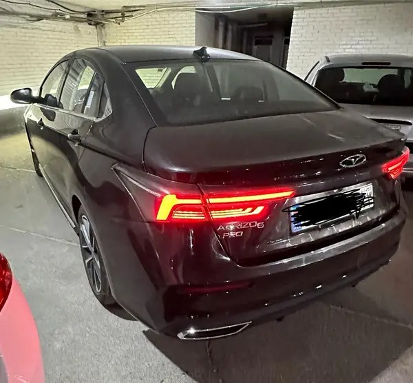 فونیکس، آریزو 6 پرو