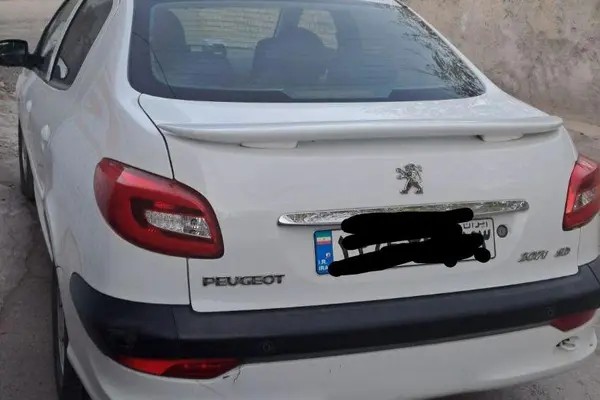 پژو، 207 صندوقدار